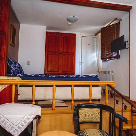 Arbat Guest Rooms Arbanaszi Kültér fotó